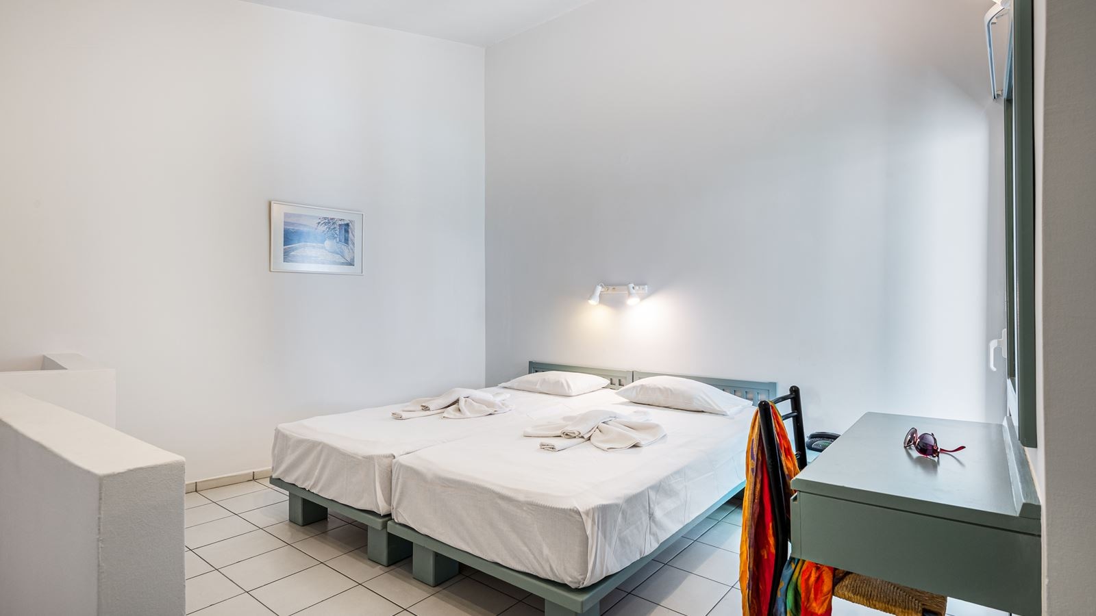 rooms-two-bedroom-apartment-sea-view