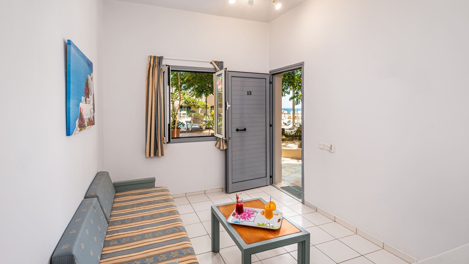 rooms-two-bedroom-apartment-sea-view