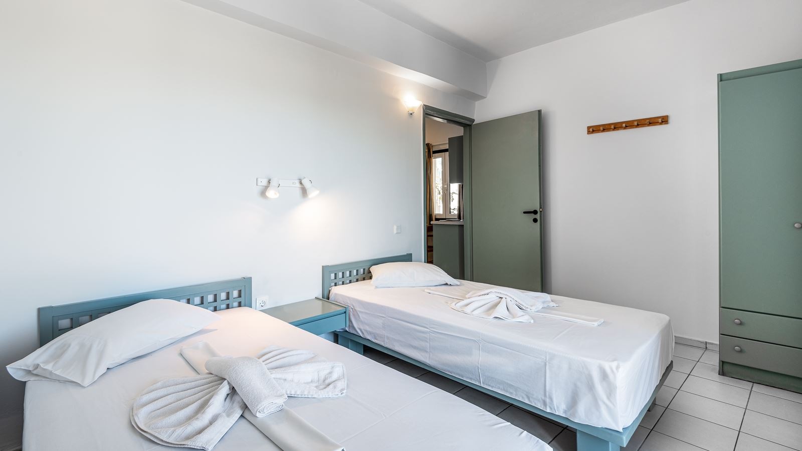 rooms-family-one-bedroom-apartment-sea-view