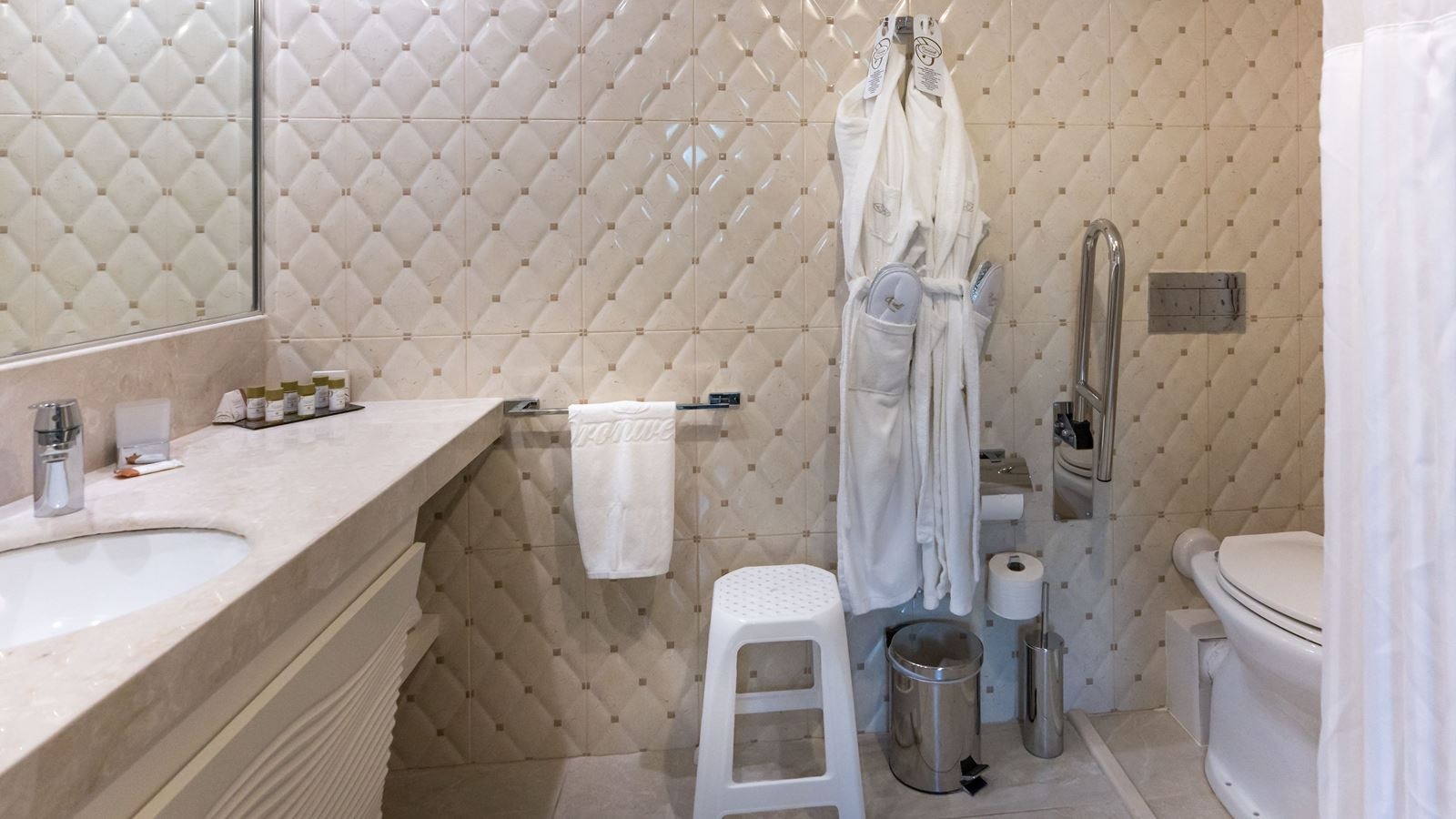 rooms-double-room-budget