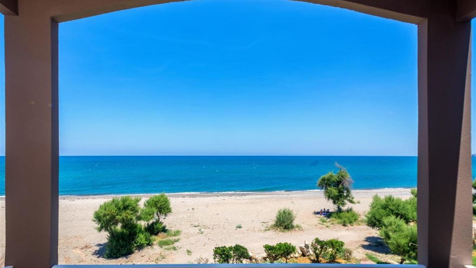 rooms-studio-side-sea-view-2-pax