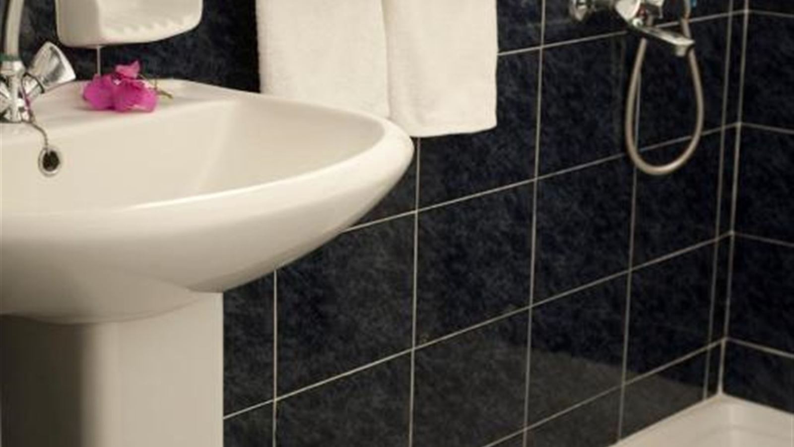 rooms-apartment-economy-4-pax