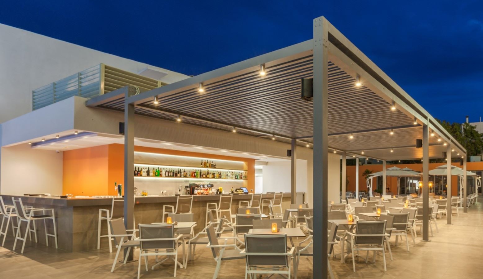 restaurants-poolsnack-bar