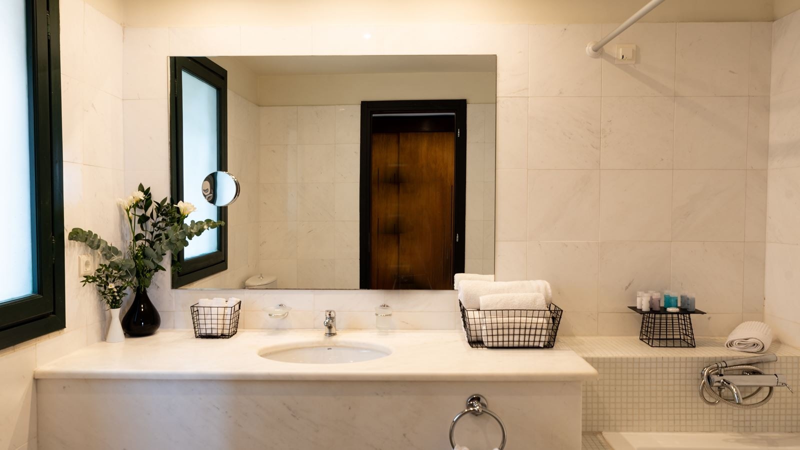 rooms-sapphire-cozy-suite