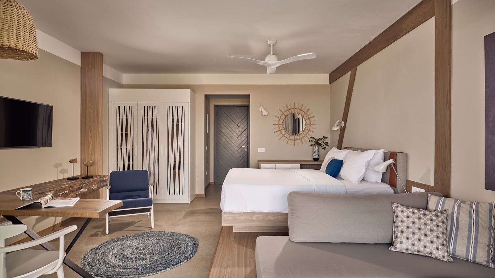 rooms-sapphire-zen-suite-with-outdoor-jacuzzi