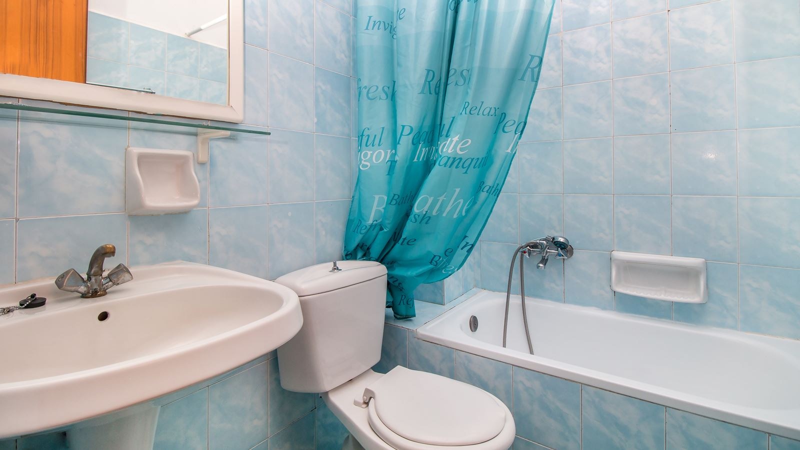 rooms-studio-triple-balcony