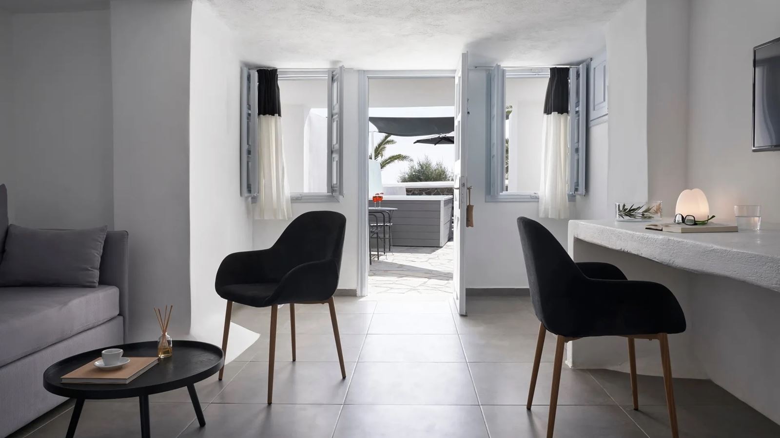 rooms-junior-suite-with-jetted-tub--garden-view