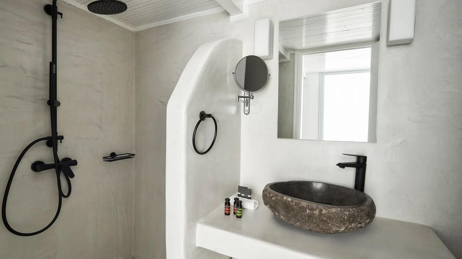 rooms-superior-jetted-tub-side-sea-view