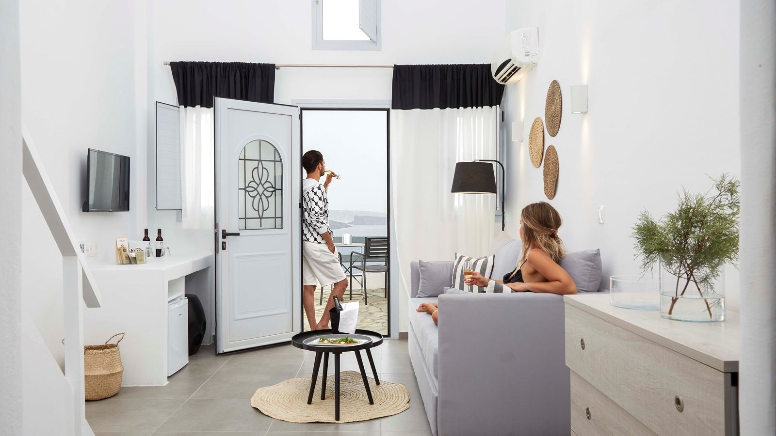 rooms-superior-room-with-caldera-view