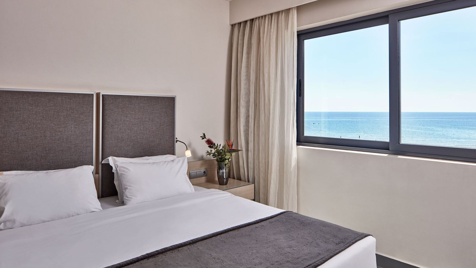 rooms-family-suite-sea-view