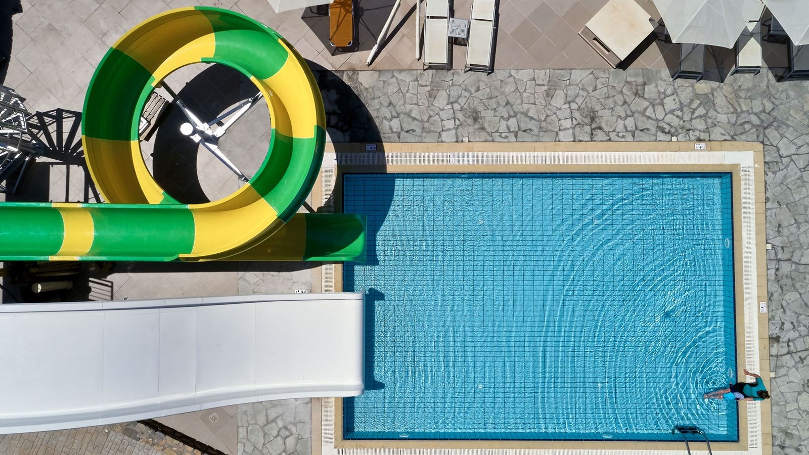 pools-outdoor-childrens-pool