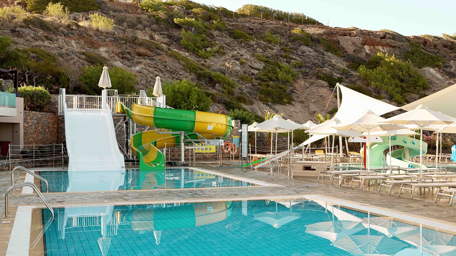 pools-outdoor-childrens-pool