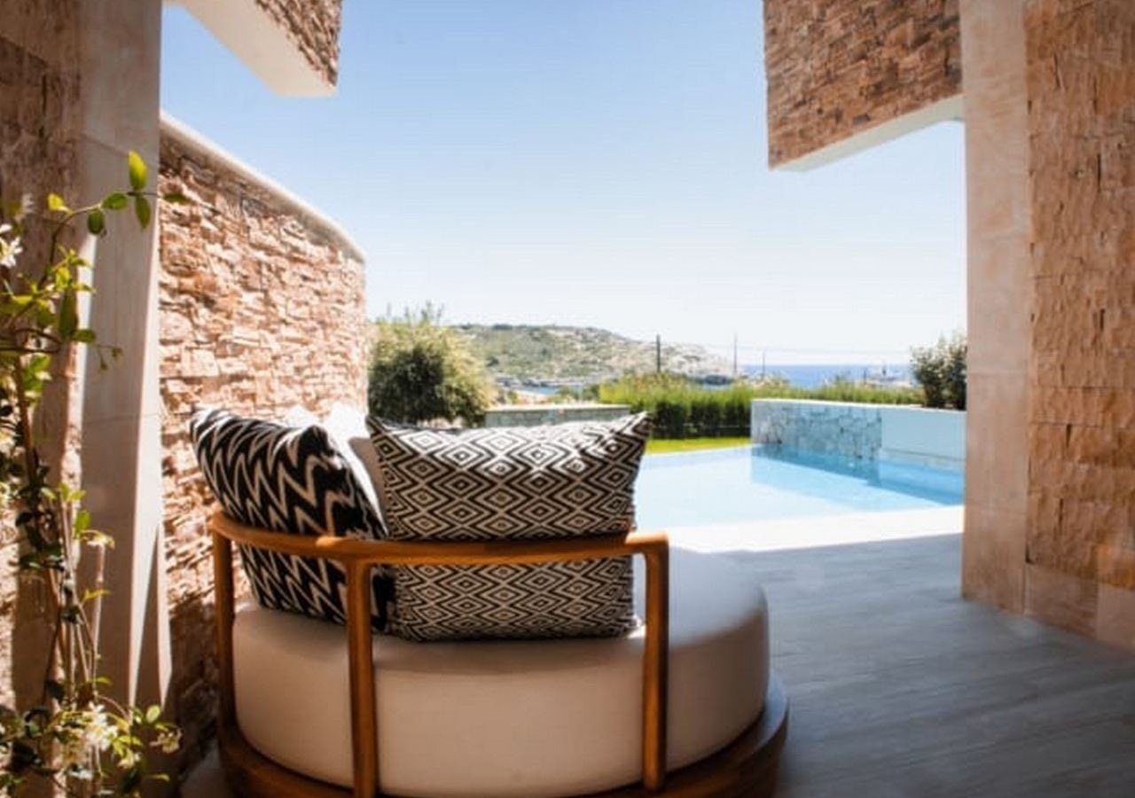 rooms-suite-privatepool-resort