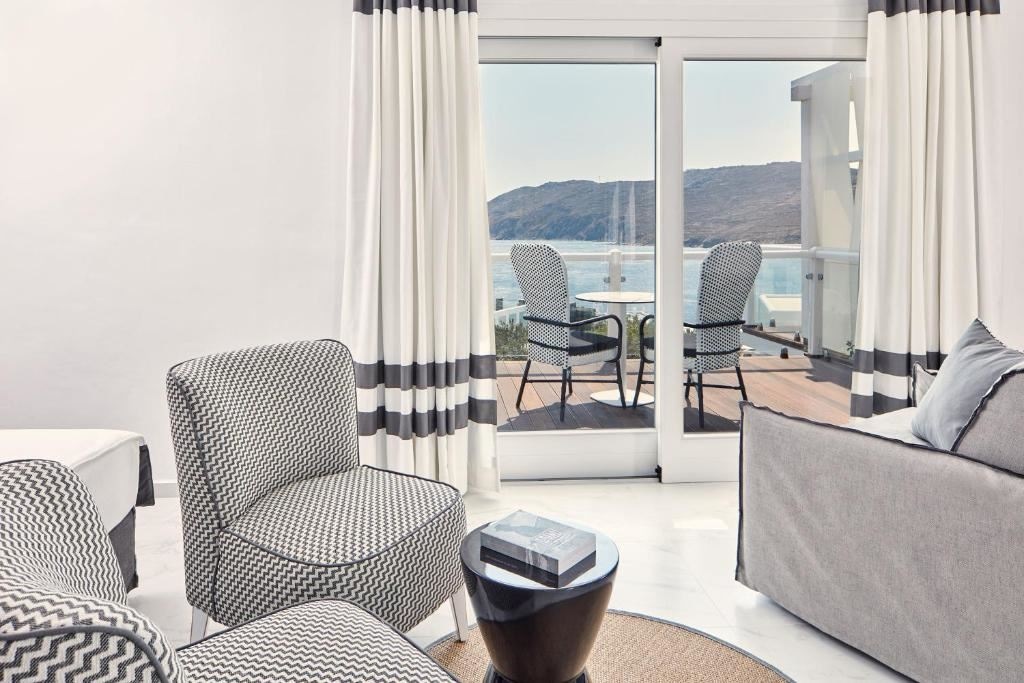 rooms-junior-suite-sea-view
