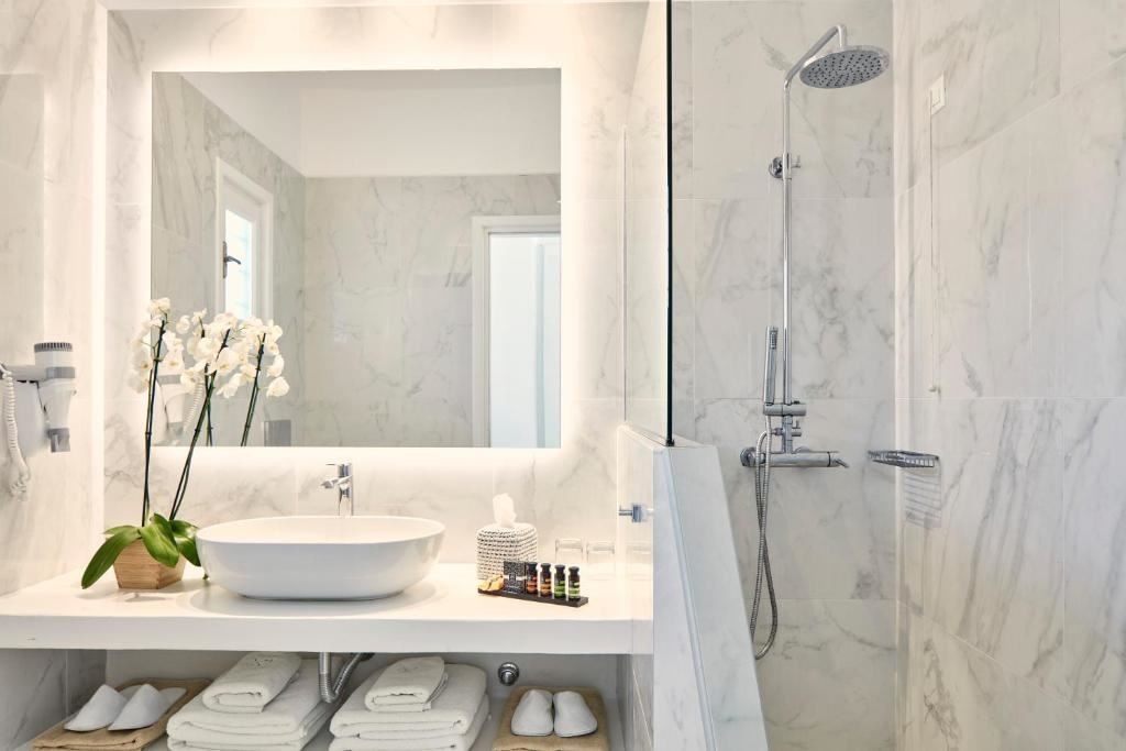 rooms-double-premium-room-sea-view