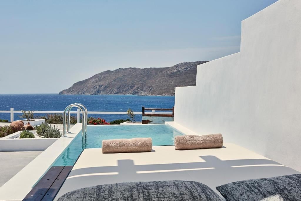 rooms-signature-suite-sea-view-with-private-pool