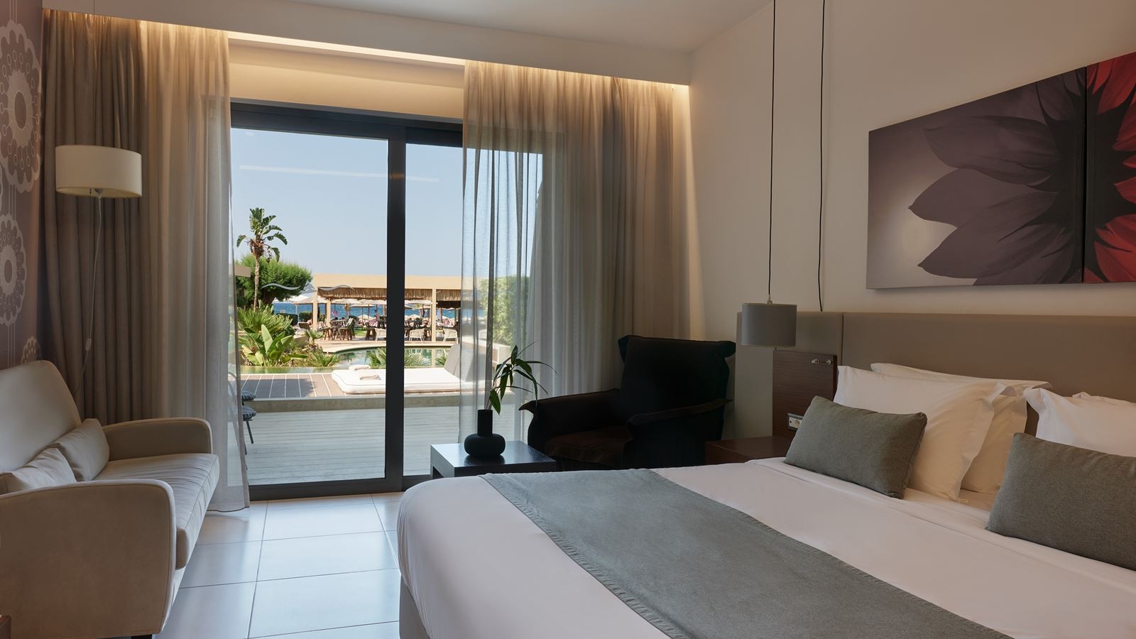 rooms-superior-lagoon-swim-out