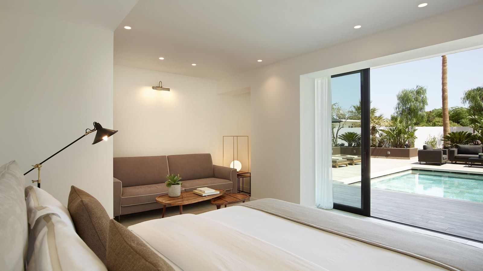 rooms-superior-suite-private-pool