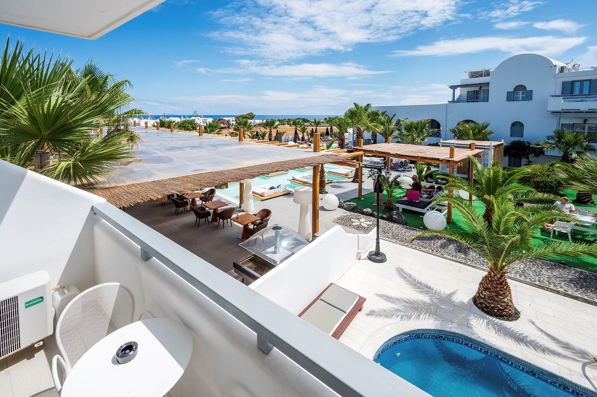 rooms-superior-room-with-balcony