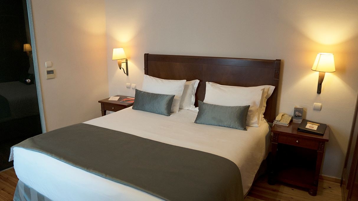 rooms-bristol-suite
