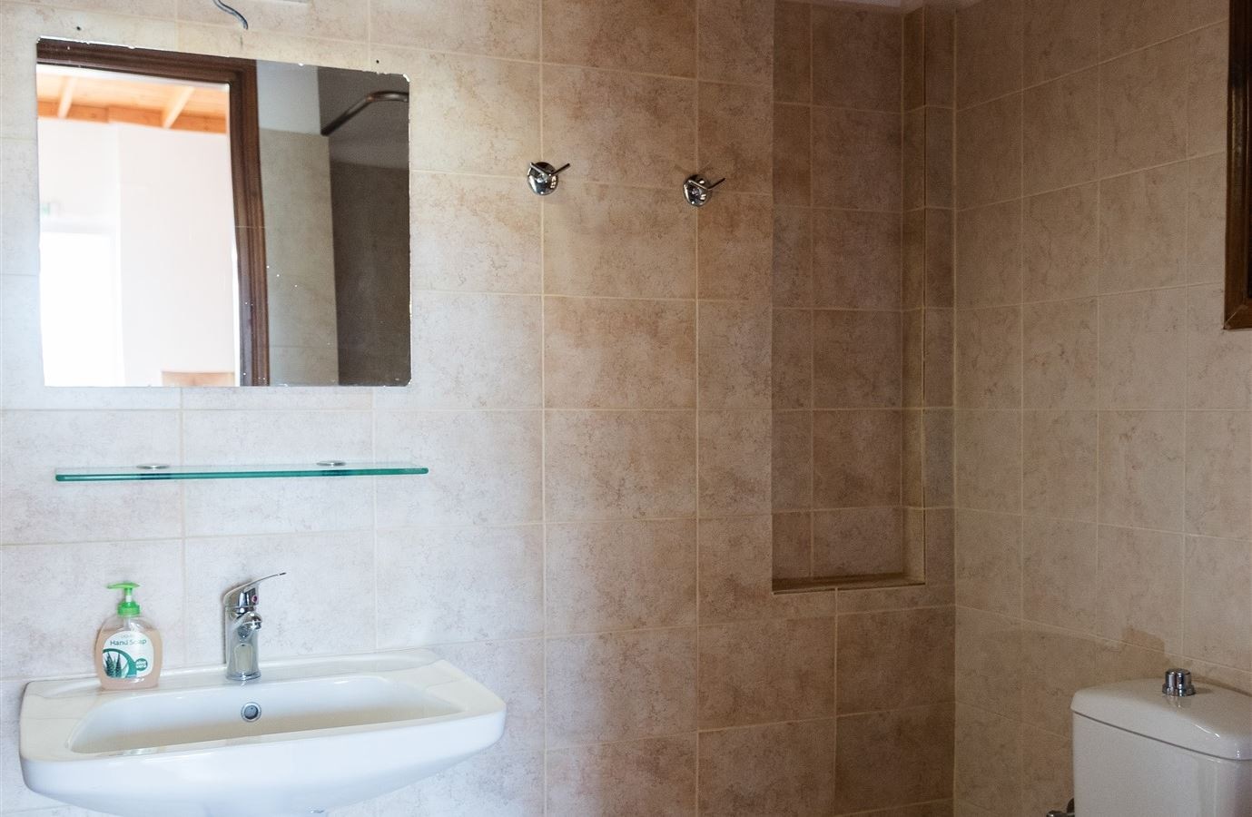 rooms-apartment-2-bedrooms-4-pax