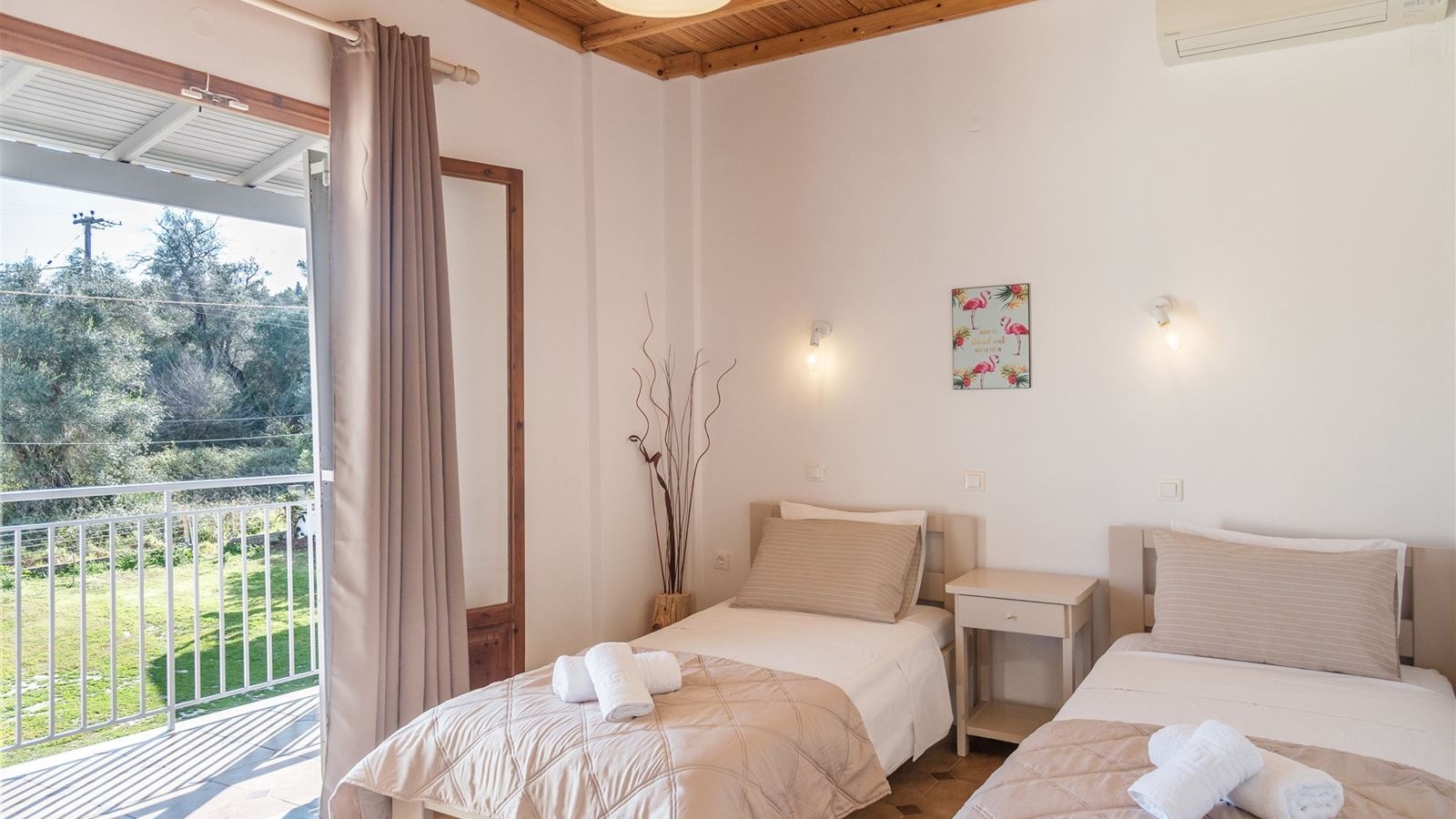 rooms-apartment-2-bedrooms-4-pax