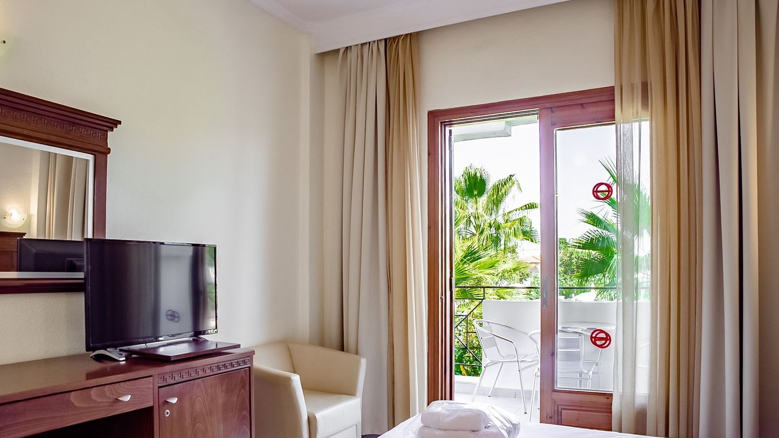 rooms-premium-double-room