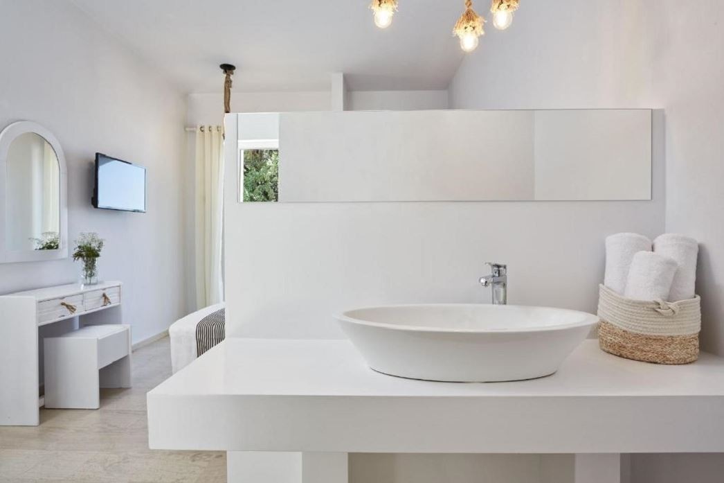 rooms-premium-double-room-garden-view-balcony