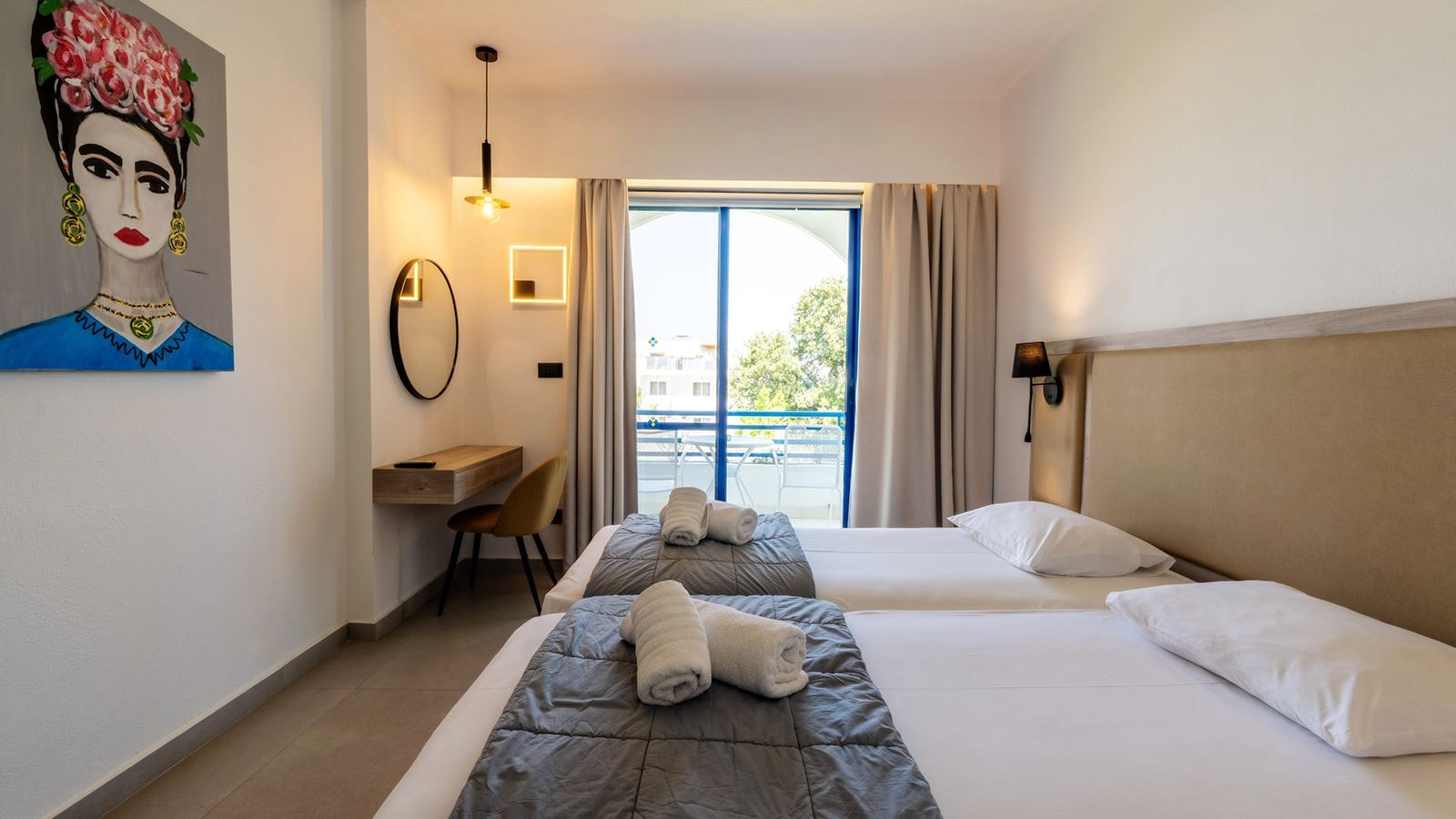 rooms-room-superior-double-balcony-or-terrace