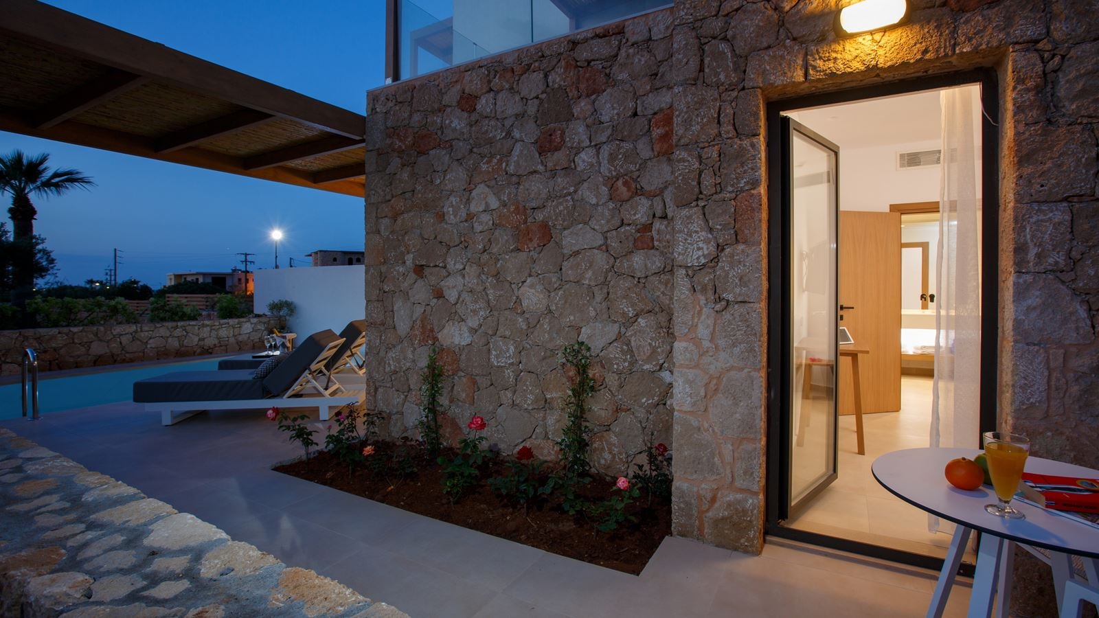 rooms-suite-2-rooms-privatepool