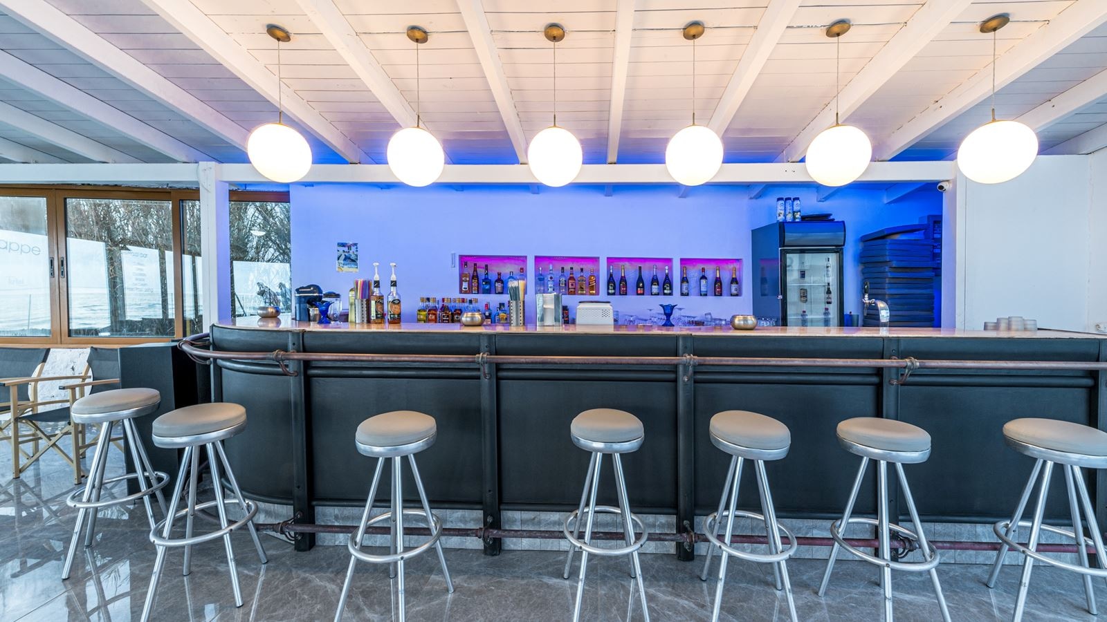 bars-akti-cafepool-bar