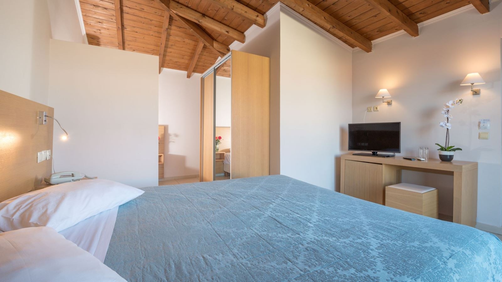 rooms-standard-double-room-sea-view