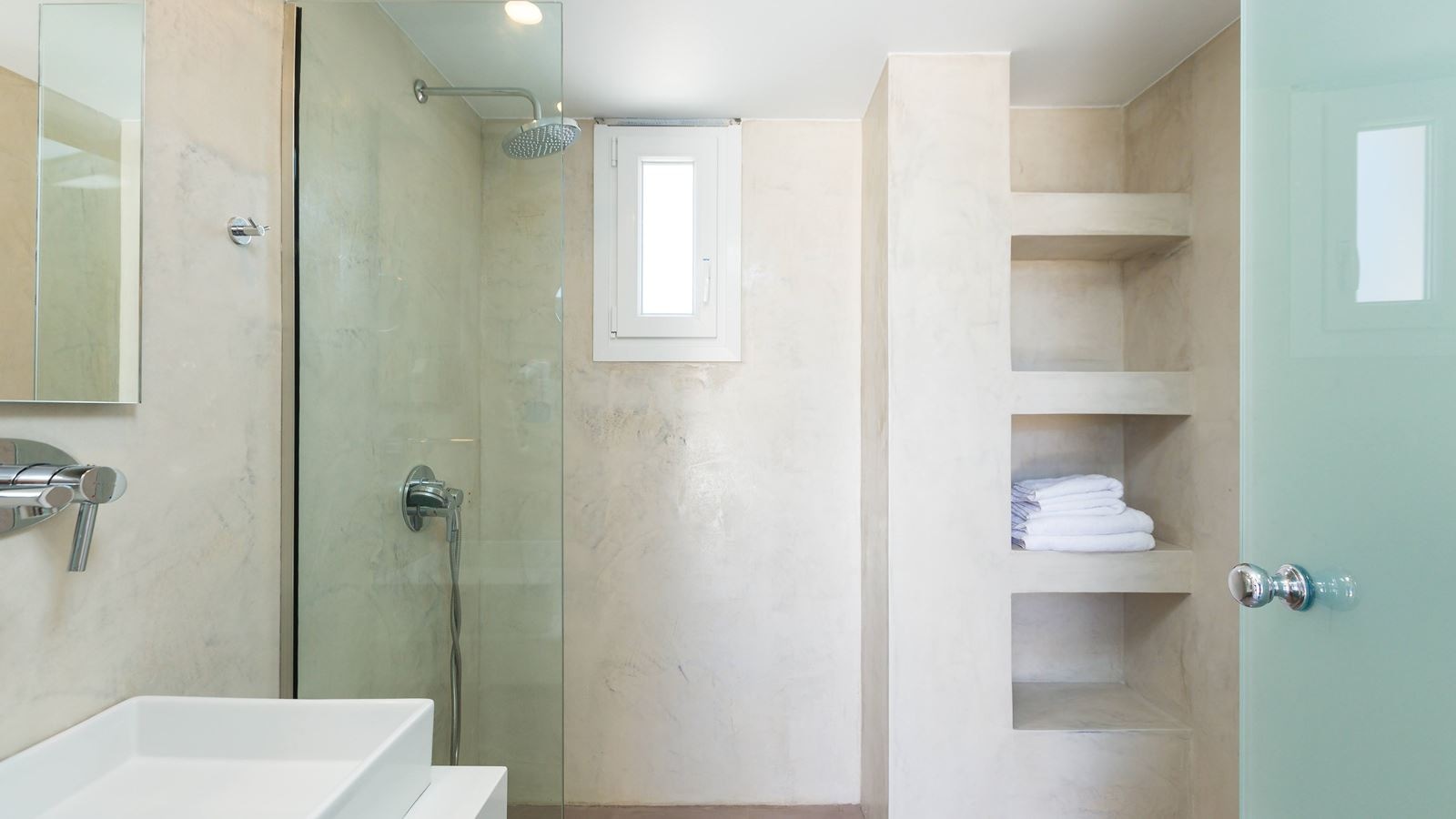 rooms-apartment-superior--quadruple-1-bedroom-balcony-or-terrace