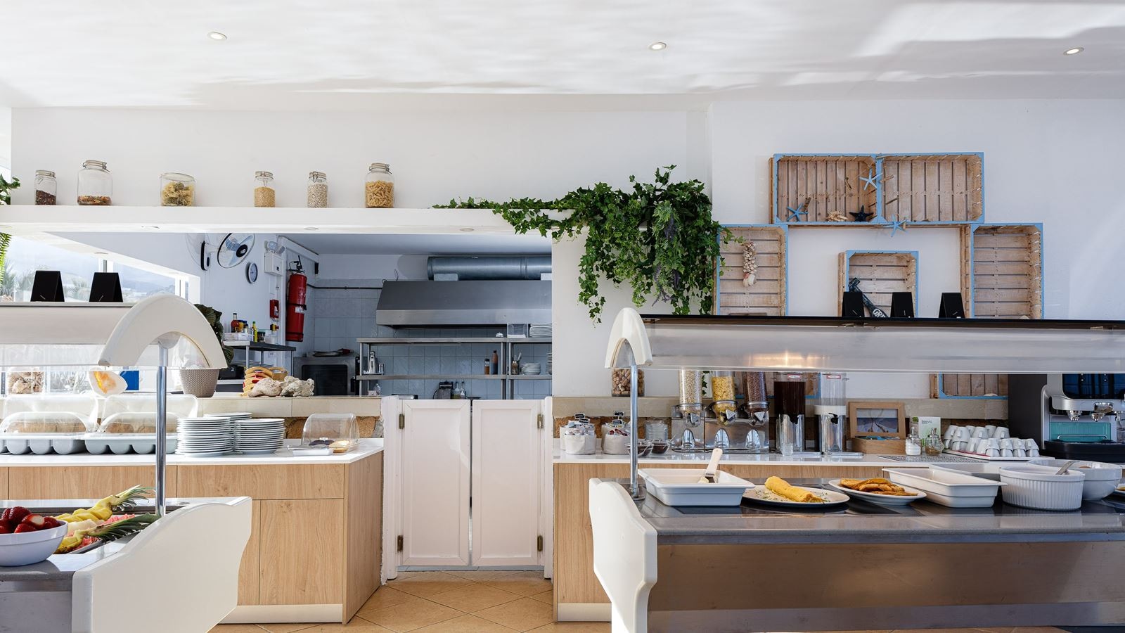 restaurants-theo-star-beach-hotel-restaurant