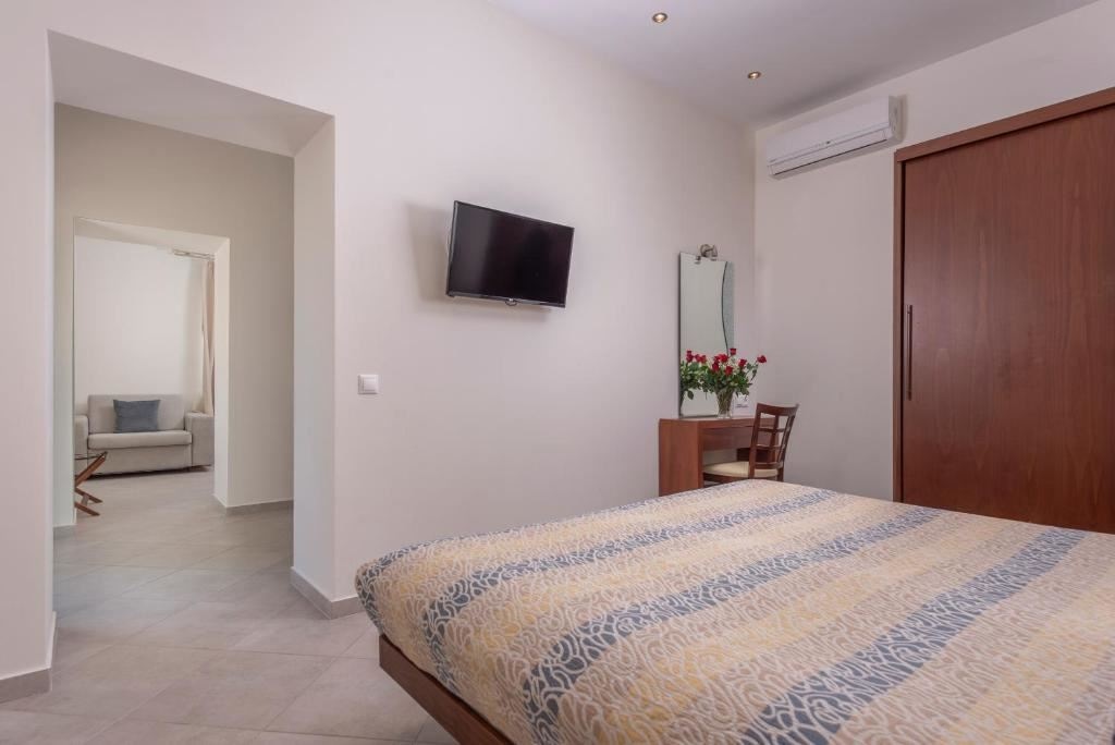 rooms-family-apartment--sea-view-