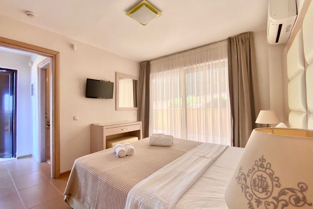 rooms-deluxe-suite-with-sv