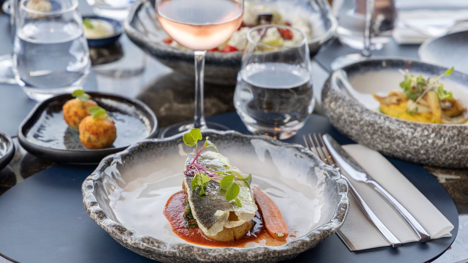 restaurants-restaurants