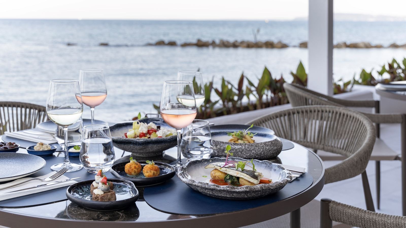 restaurants-restaurants