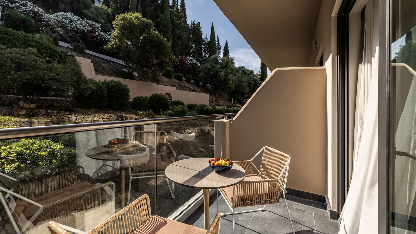 rooms-superior-room-mountain-view