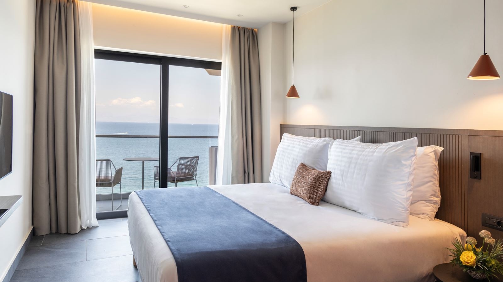 rooms-superior-room-mountain-view