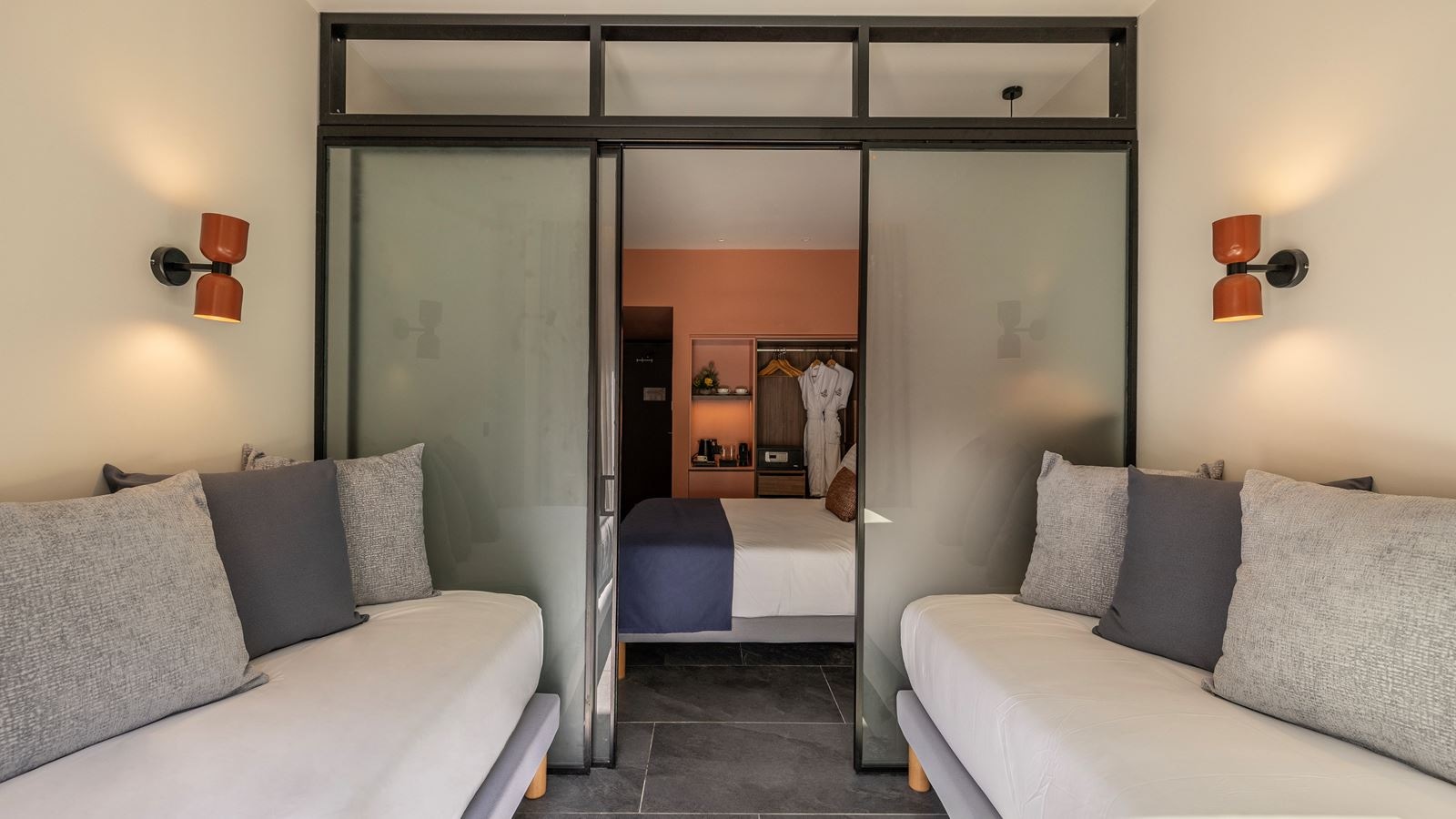 rooms-family-room-with-bunkbed-and-sliding-door-inland-view