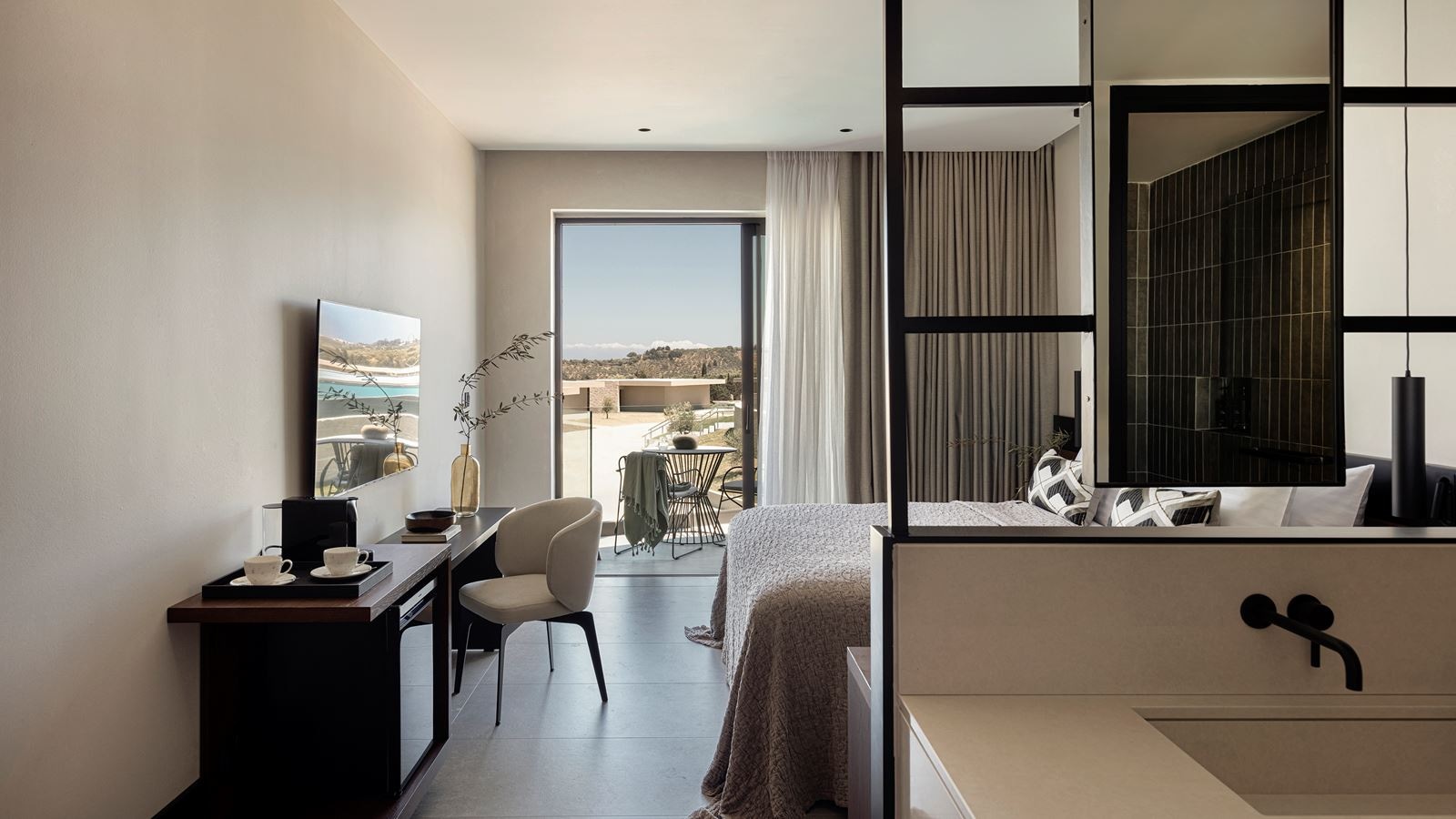 rooms-superior-suite-sea-view