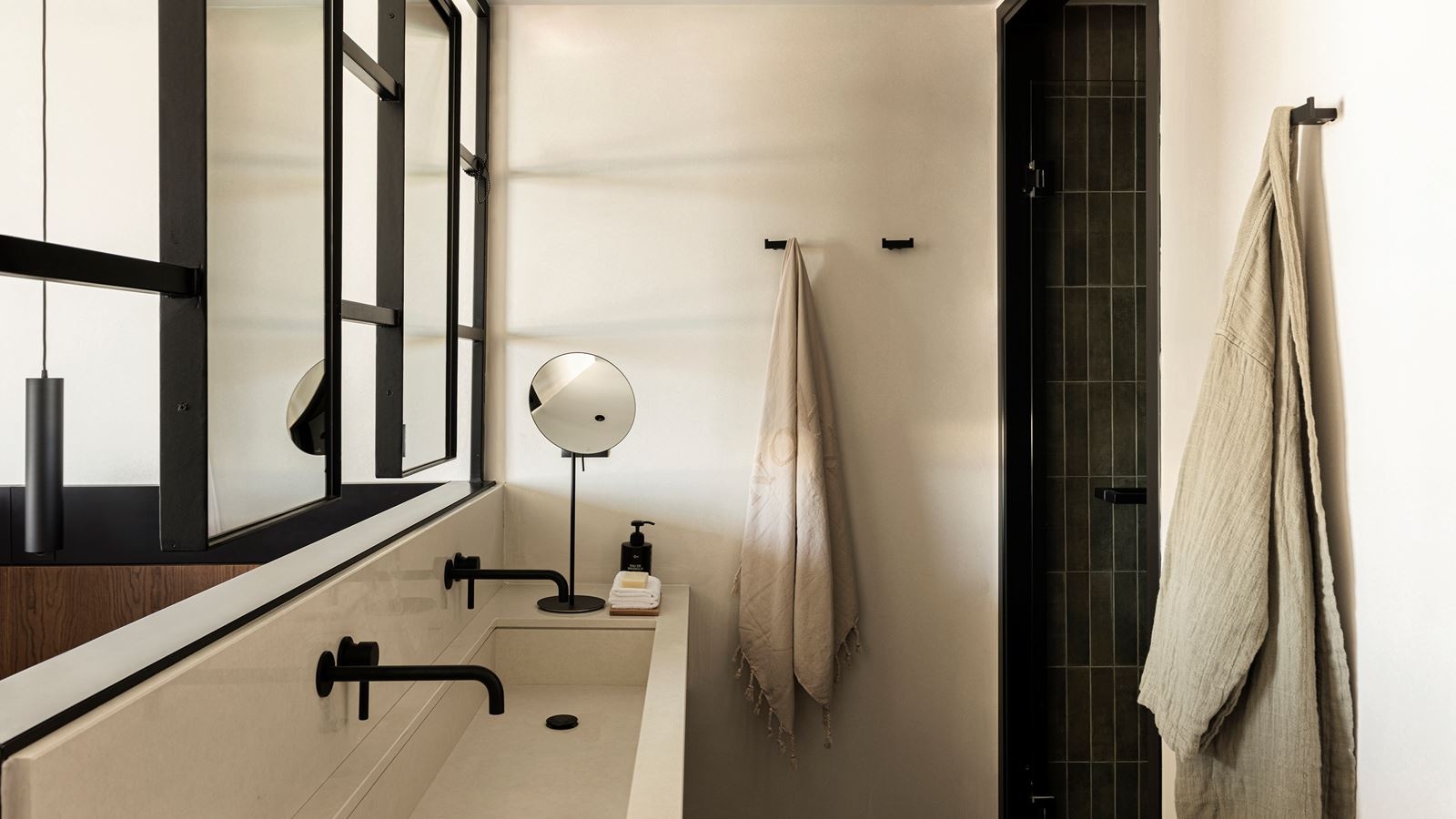 rooms-superior-suite-sea-view