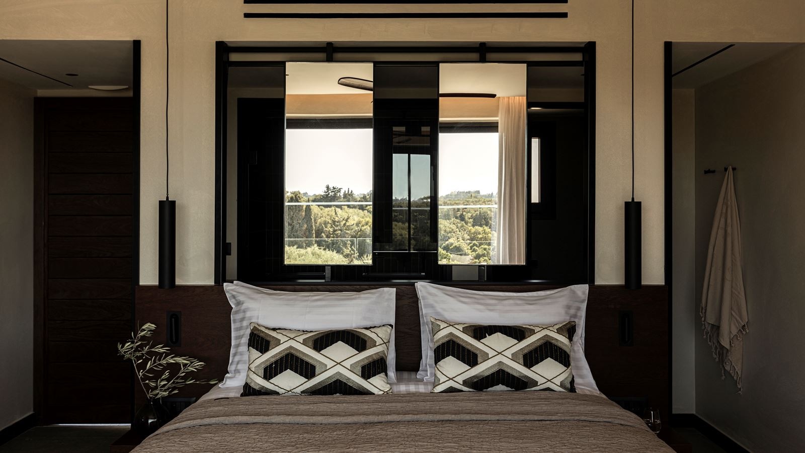 rooms-deluxe-suite-swim-up