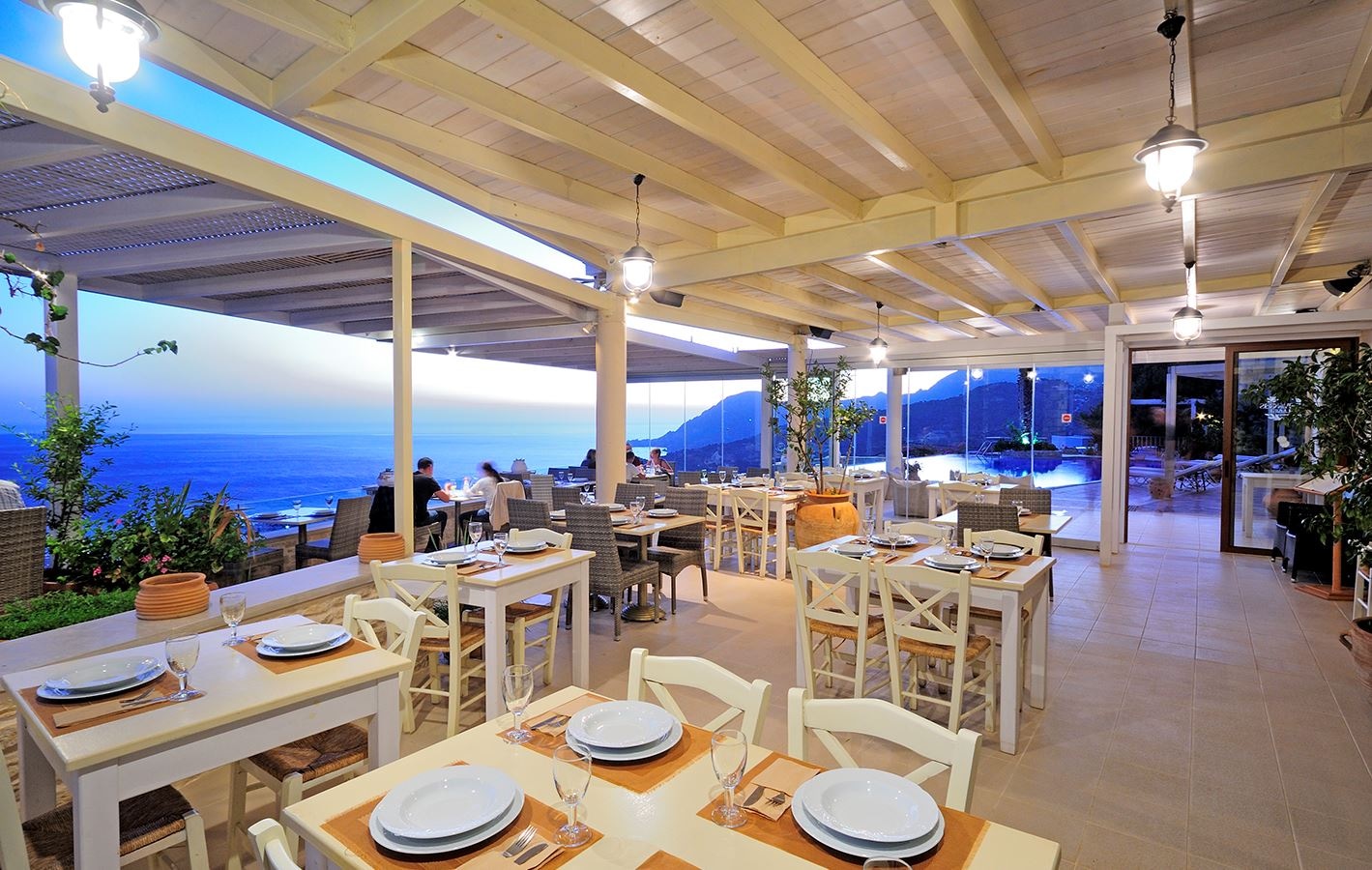 restaurants-main-restaurant