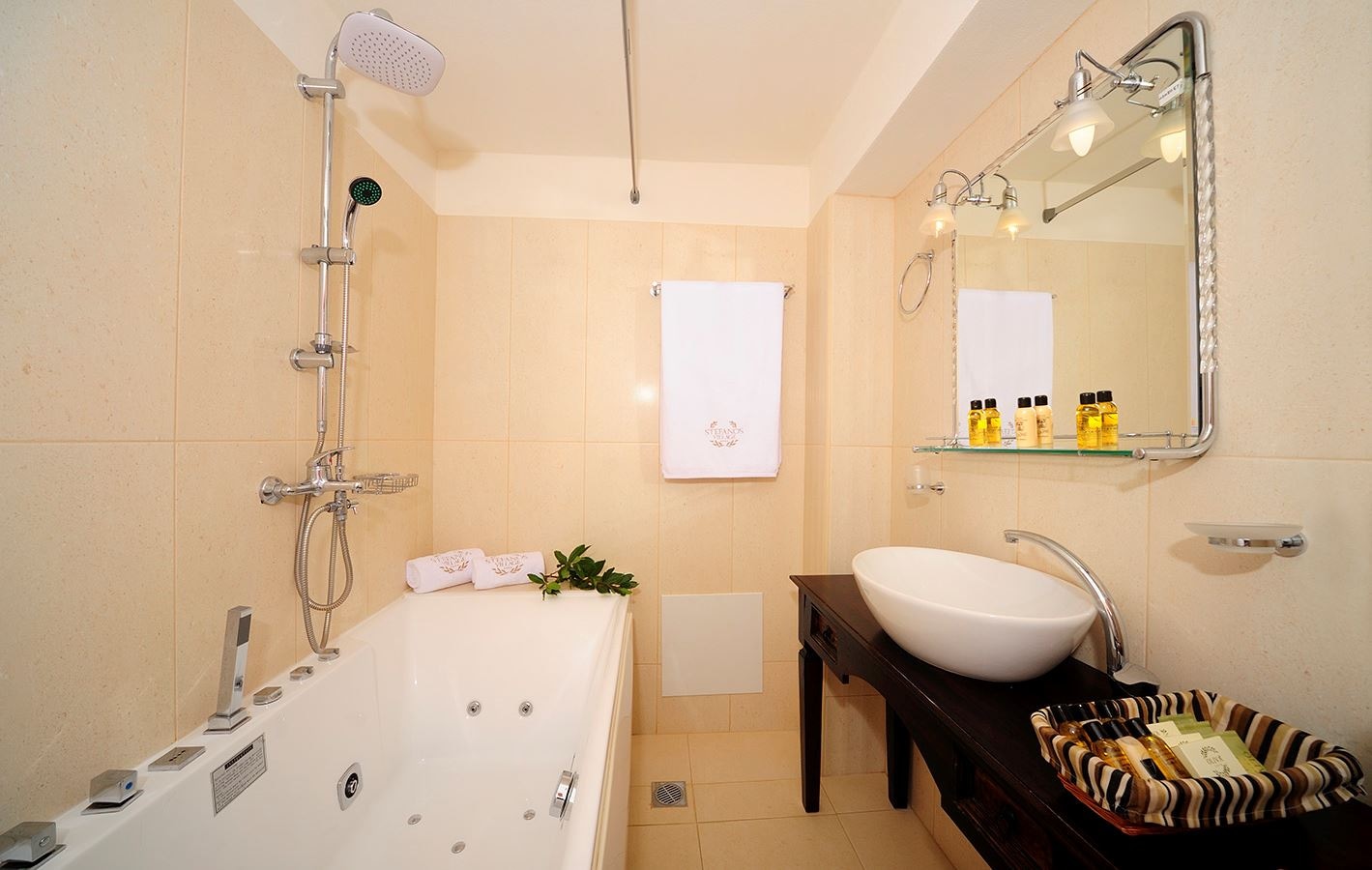 rooms-suite-1-bedroom-superior-panoramic-sea-view