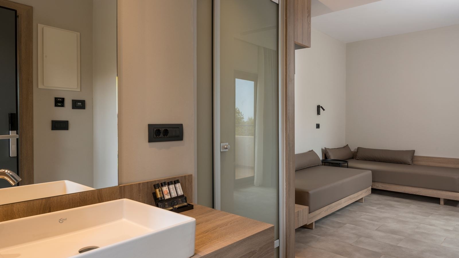 rooms-double-garden-view