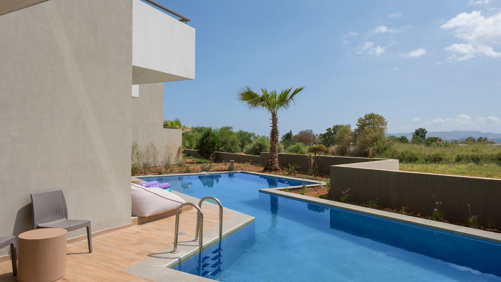 rooms-double-shared-pool