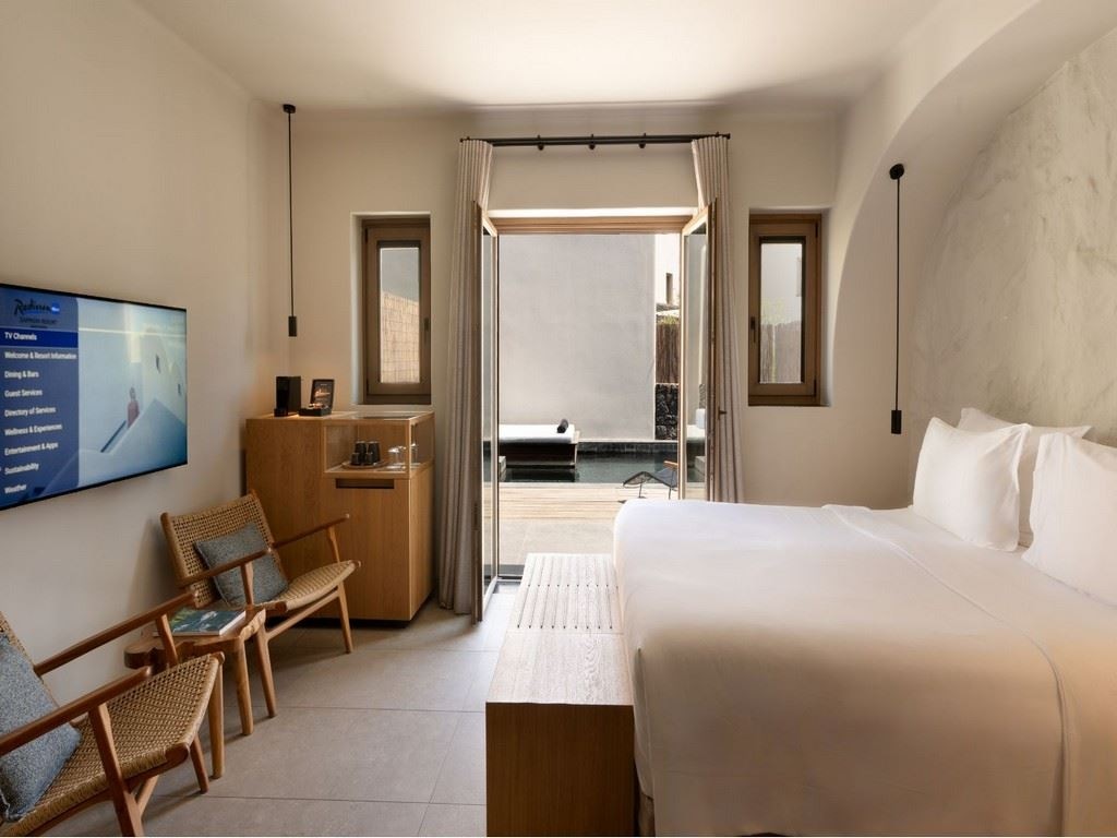 rooms-presidential-suite-with-terrace-and-private-pool