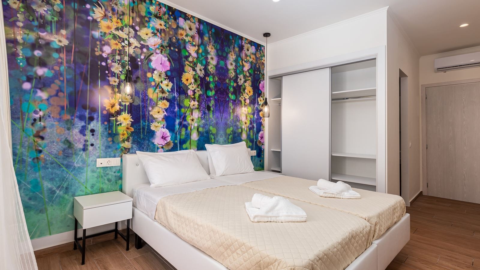 rooms-double-room-standard-seaview-without-balcony--terrace